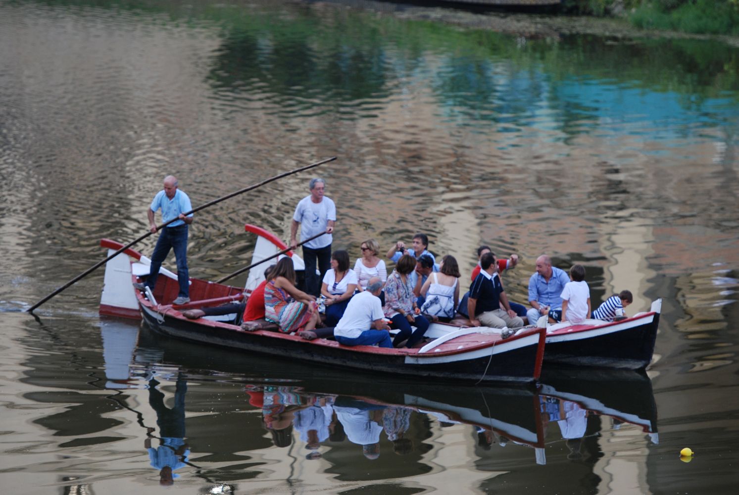 Firenze a fior d' Acqua: Tour sull' Arno in Barchetto con i Renaioli