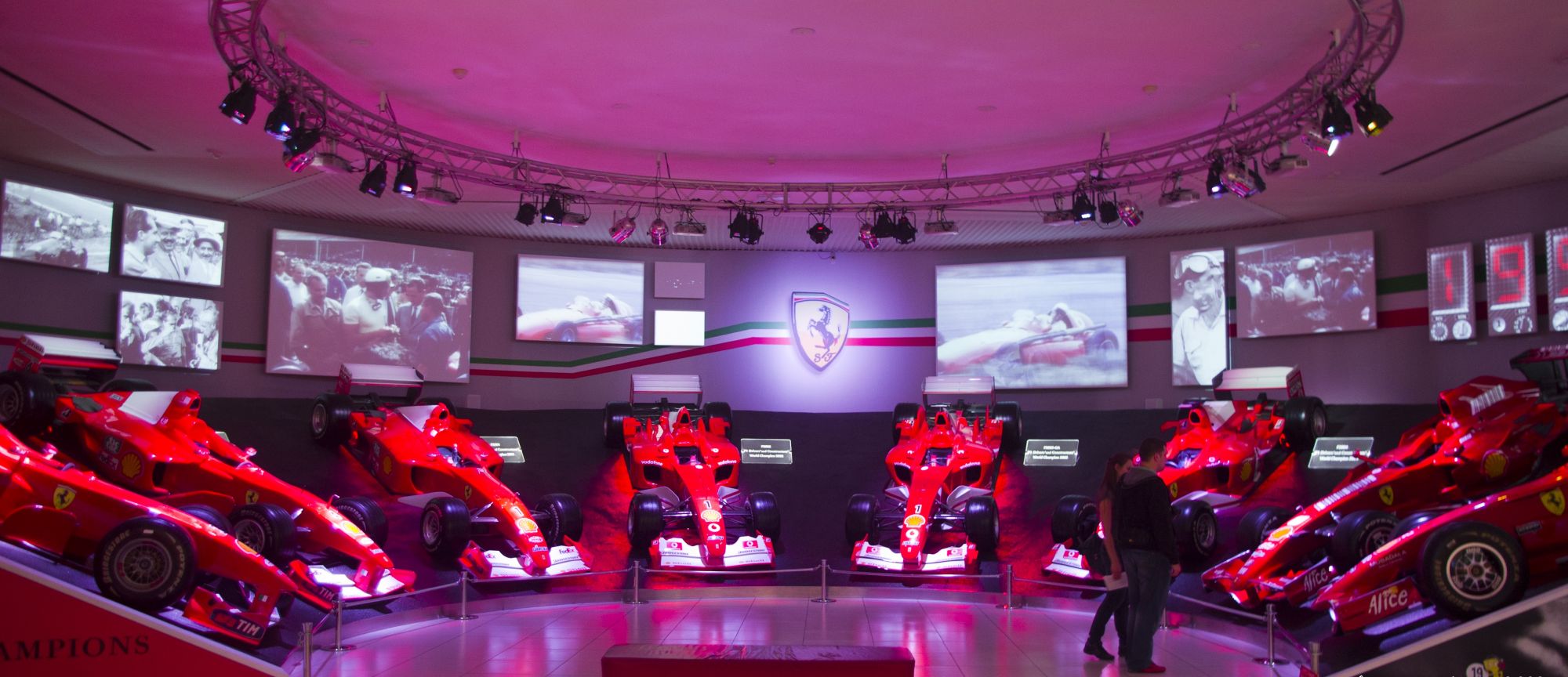 Privat Tour der Ferrari Welt